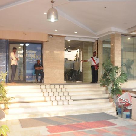 Suvarna Regency Hassan Exteriör bild